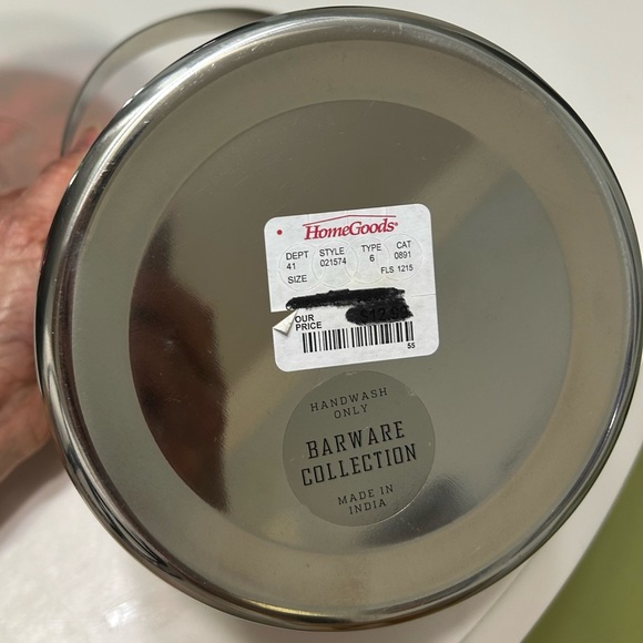 NWT BEAUTIFUL 4 PIECE BARWAR SET icebucket/shaker/2brocade martini glasses - Picture 12 of 12